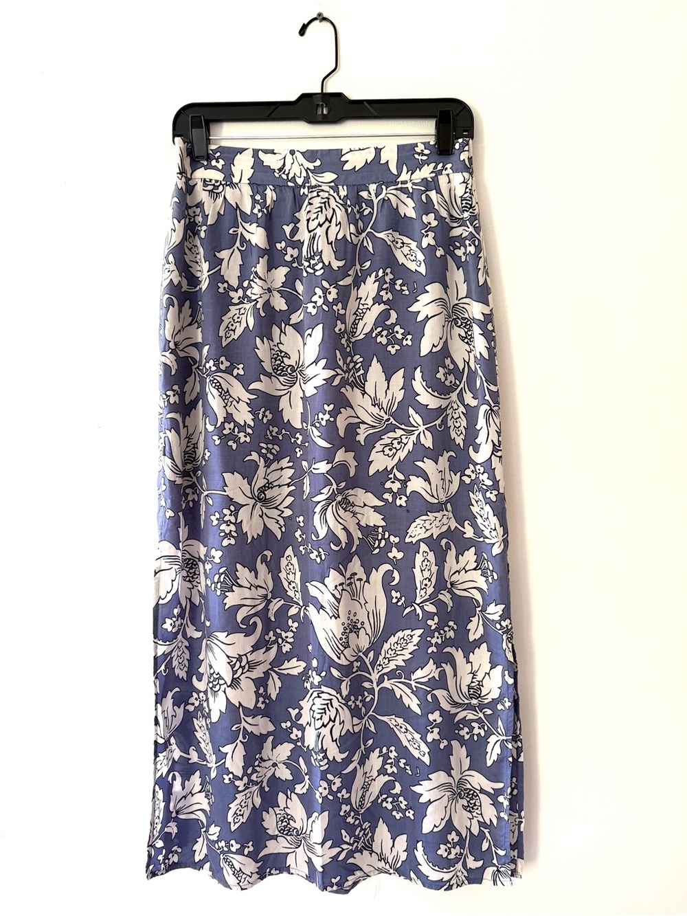 LOFT Blue Floral Botanical Midi Column Skirt Side Slits Size SP Petite - Picture 3 of 13